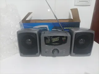 Radio Portátil AM/FM Sunny KP-188