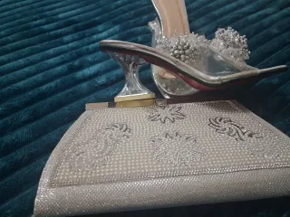 Bolso y Sandalias Plata y Transparente