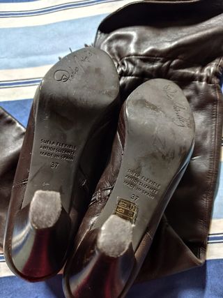 Botas altas de tacón marrones