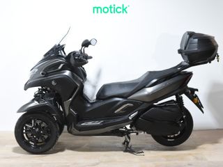 YAMAHA TRICITY 300