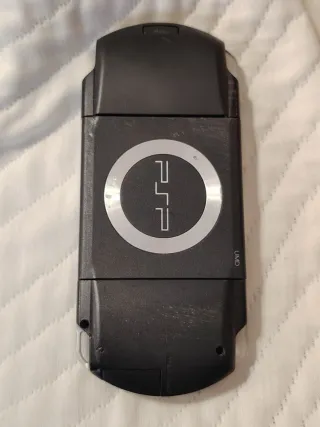 Consola Sony PSP 1004 Negra + Juego GTA