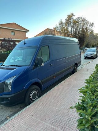 VOLKSWAGEN CRAFTER EXTRALARGA