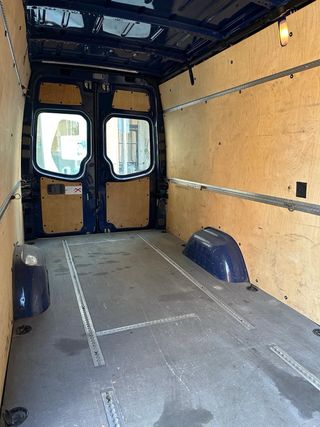 VOLKSWAGEN CRAFTER EXTRALARGA