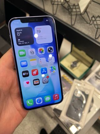 iPhone 12 128GB Lila Garantia 1 Año