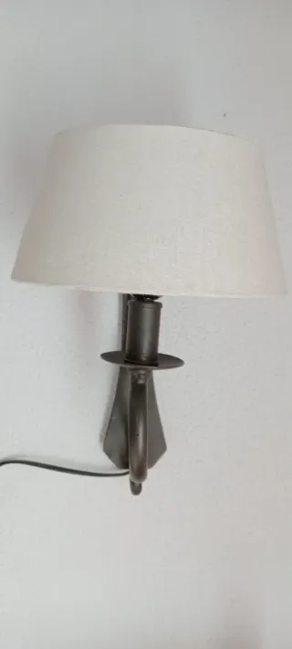 2 Lámparas35 de forja y con tulipas de tela