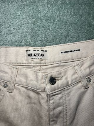Pantalones Pull&Bear Beige Rotos (Standar Jeans)