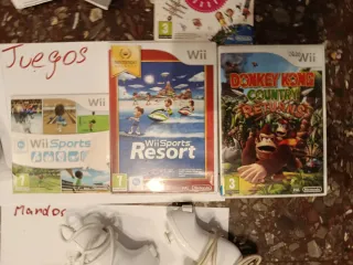 Consola Wii con 3 mandos y accesorios