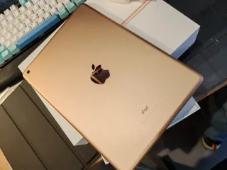 iPad 6ª Gen Dorado