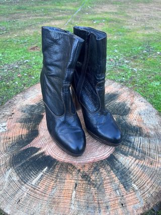 Botas Adolfo Domínguez Piel Negras Tacón