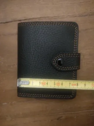 Cartera de chico negra