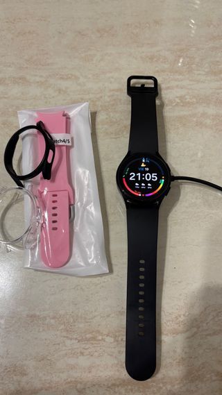 Samsung Watch 4 Negro + Correa Rosa