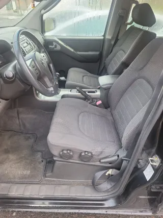 Nissan Pathfinder 2005