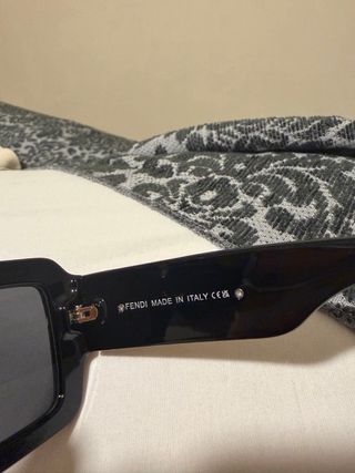 Gafas Fendi Mujer Negro y Dorado