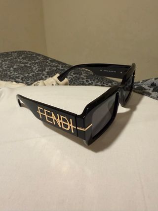Gafas Fendi Mujer Negro y Dorado