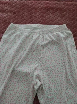 Conjunto Pijama manga comprida com flores