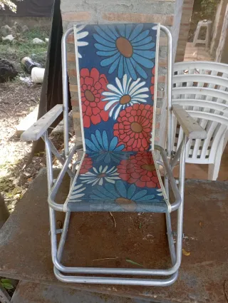 Mecedora infantil floral