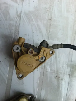 Pedane pilota e freno posteriore Honda NS 125 R