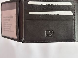 Confezione regalo uomo con portafoglio RFID e calzini