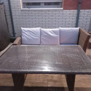 Sofá de jardín mimbre y cristal