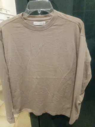 Polo Zara manga larga beige talla M