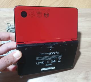 Nintendo DSi XL Mario 25th Aniversario