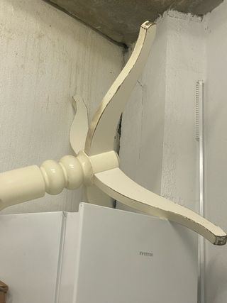 Mesa ovalada extensible Ikea blanca