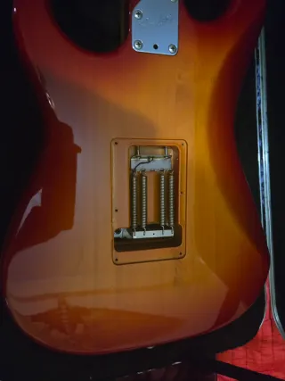 Guitarra Eléctrica Richie Sambora Fender Stratocas