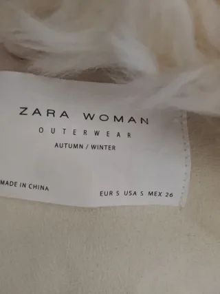 Chaqueta blanca de pelo sintético