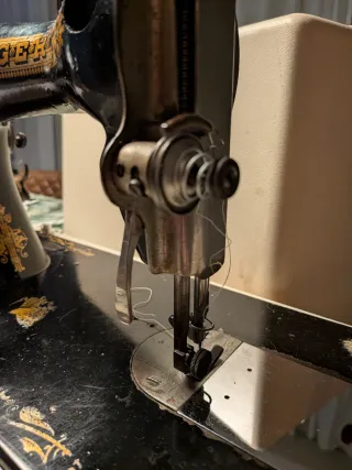 Máquina de coser Singer con motor