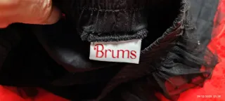 Gonna a balze in tulle nera