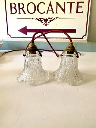 Pareja de lámparas vintage de cristal prensado