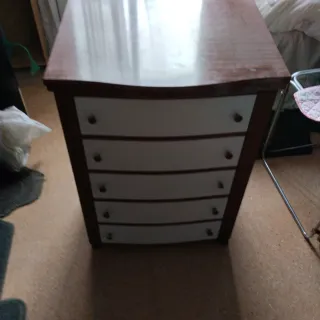 Máquina de coser Singer con mueble