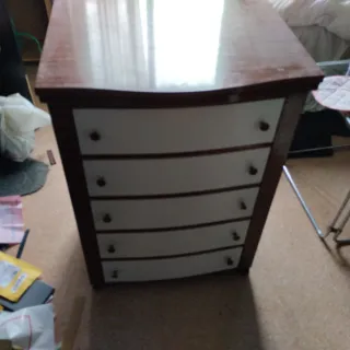 Máquina de coser Singer con mueble