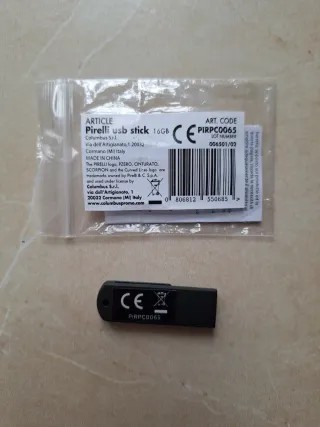 Chiavetta USB Pirelli
