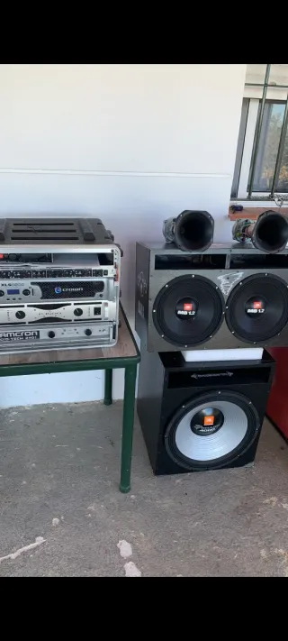 Equipo de Sonido Crown y JBL