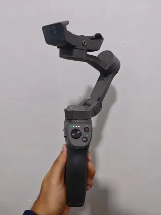DJI Osmo Mobile 3 Gimbal