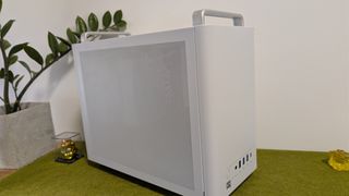 Ordenador M-ATX 9700x+9060 XT 16GB+750w Platinum