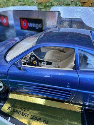 Ferrari 348 TB – Burago – Escala 1:18 - con caja