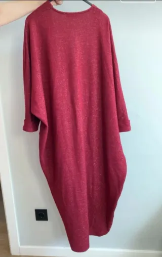 Cárdigan largo oversize en color granate