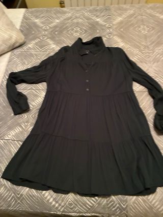 Vestido Talla M Floral Manga Larga 5euros cada uno