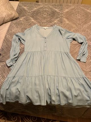 Vestido Talla M Floral Manga Larga 5euros cada uno