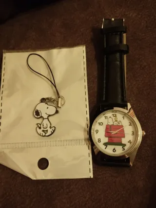 Reloj y Colgante Snoopy