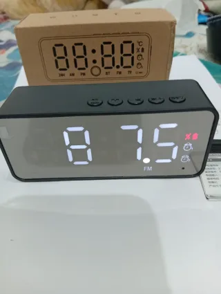 Reloj Digital Bluetooth Mini Altavoz