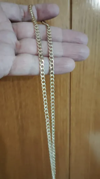 CADENA ESTILÓ BARBADOS, 18 KILATES.