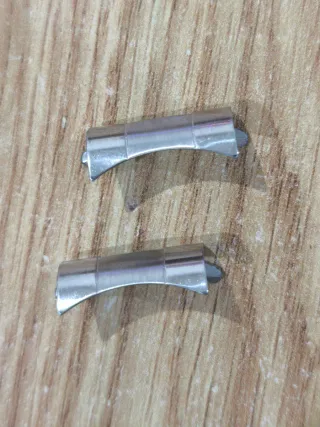 2 Pulseras de Reloj en acero.