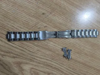 2 Pulseras de Reloj en acero.