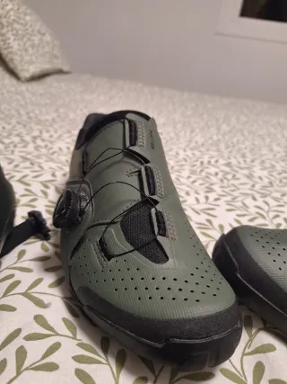 Casco, Scarpe e Guanti Ciclismo MTB