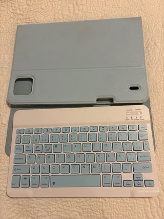 Xiaomi Pad 6 con tastiera e custodia