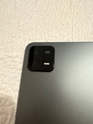 Xiaomi Pad 6 con tastiera e custodia