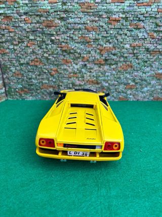 Lamborghini Diablo – Escala 1:18